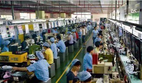 满大街中介,广东某工厂老板哭诉 月薪7000还是没人干 网友的回答真相了...